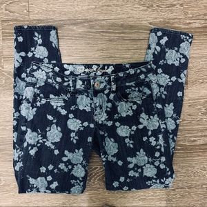 American Eagle Rose Skinny Jeans